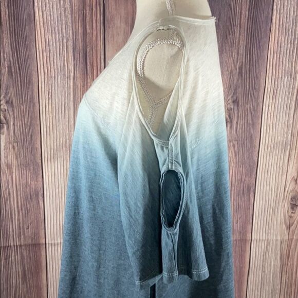 Umgee Ombré Cold Shoulder Top - Picture 3 of 7